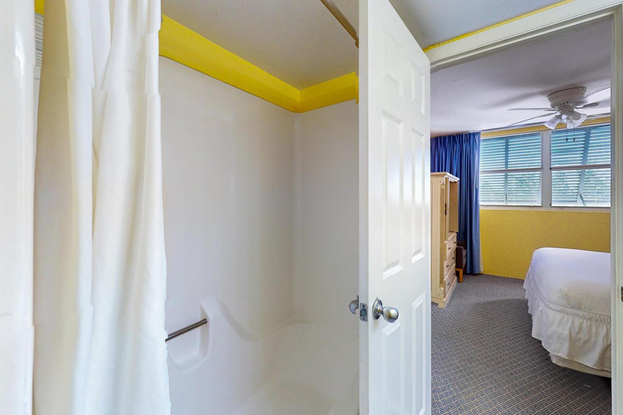 Sunrise Suites Dominican Suite #110 Key West Ruang foto