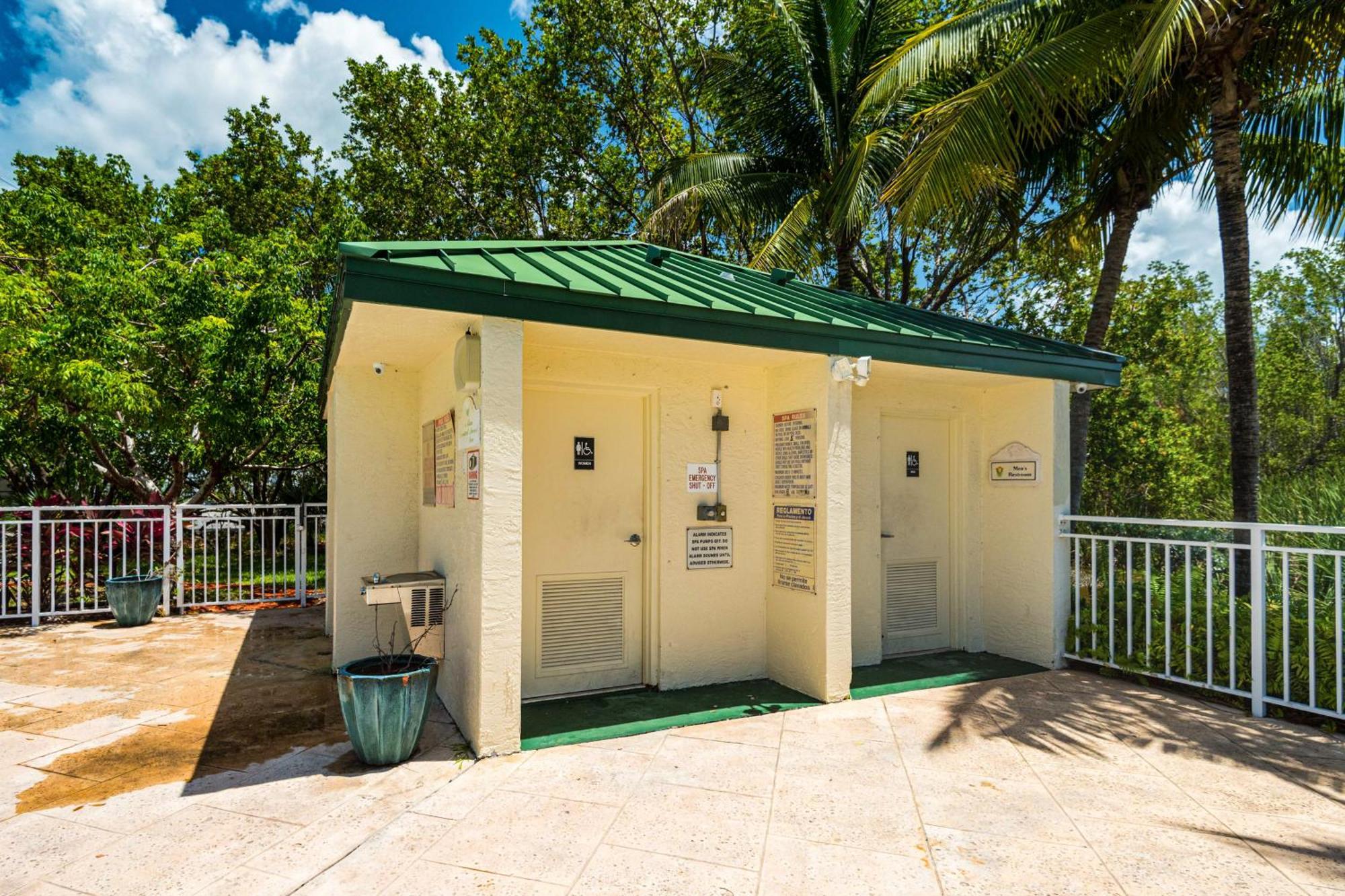 Sunrise Suites Dominican Suite #110 Key West Ruang foto