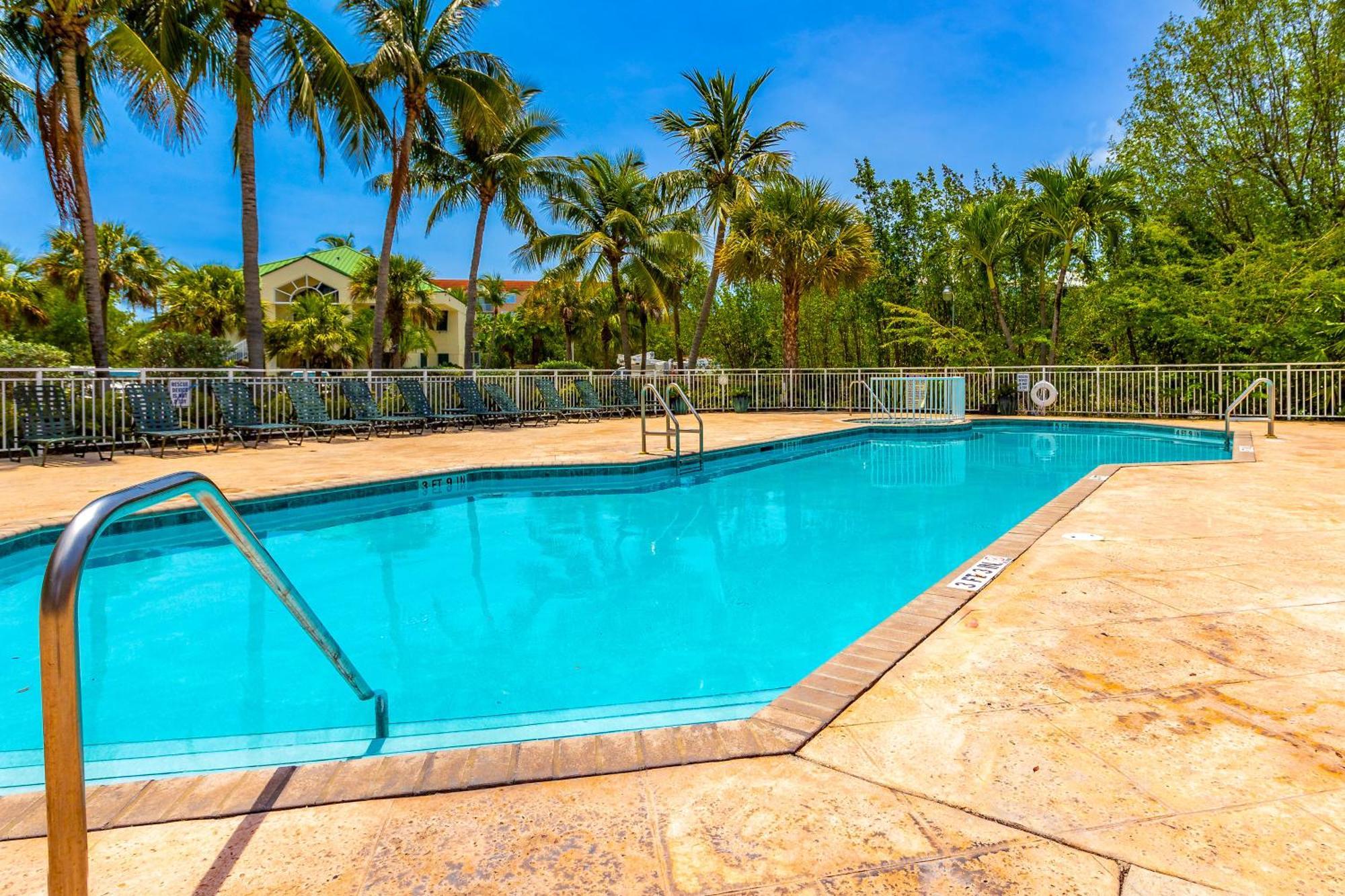 Sunrise Suites Dominican Suite #110 Key West Ruang foto